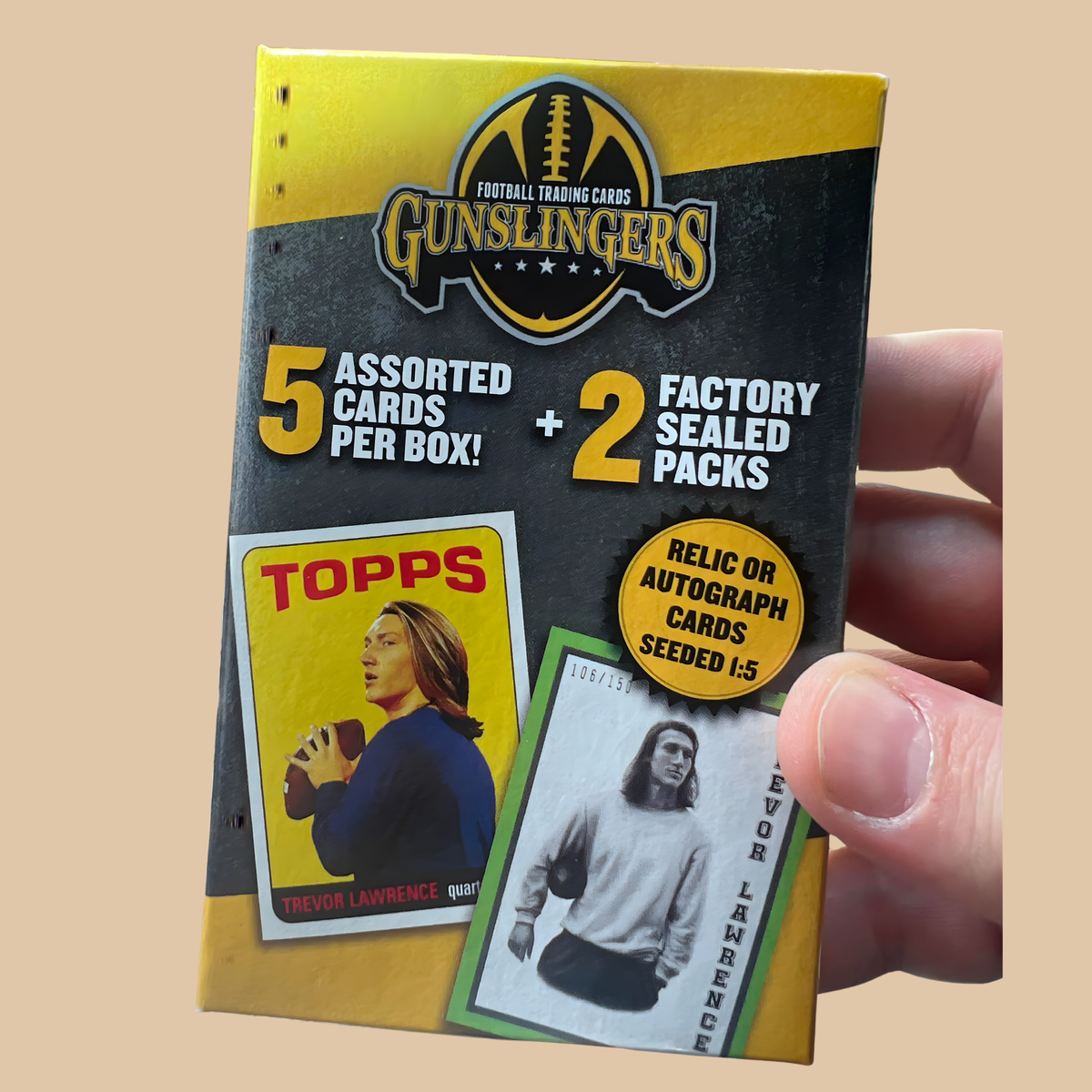 Gunslingers Football Trading Card Box | 5 Cards + 2 Bonus Packs