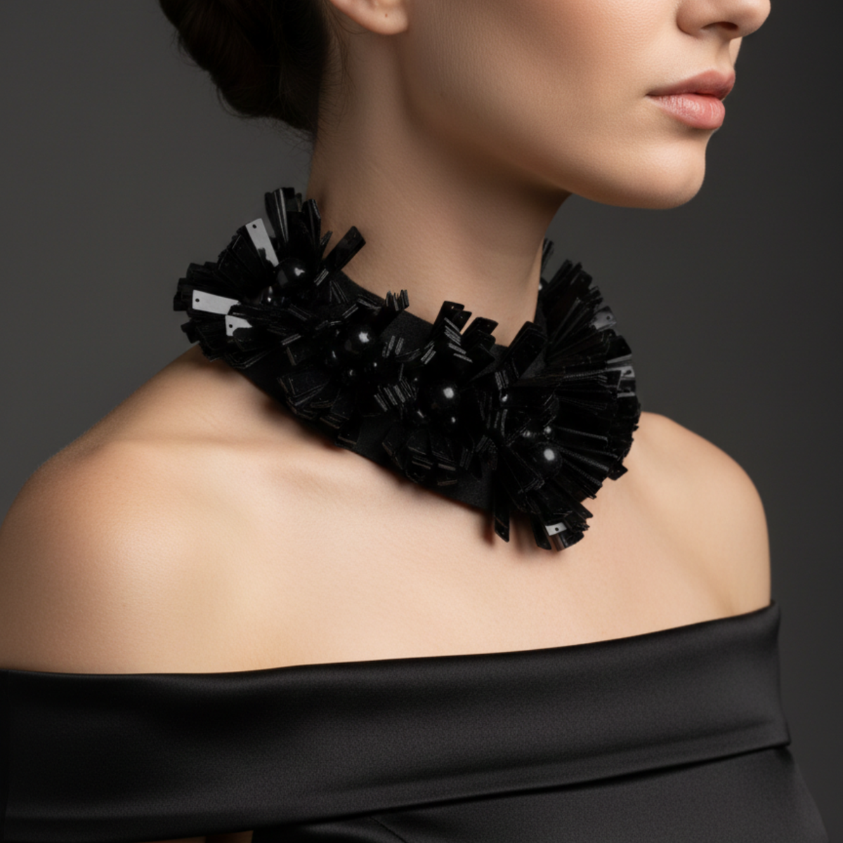 Sculpted Modern Elegance Necklace