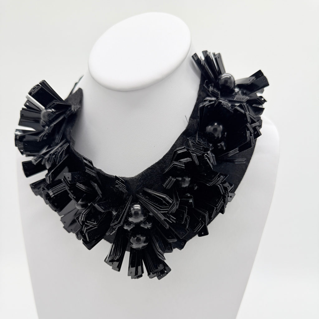Sculpted Modern Elegance Necklace