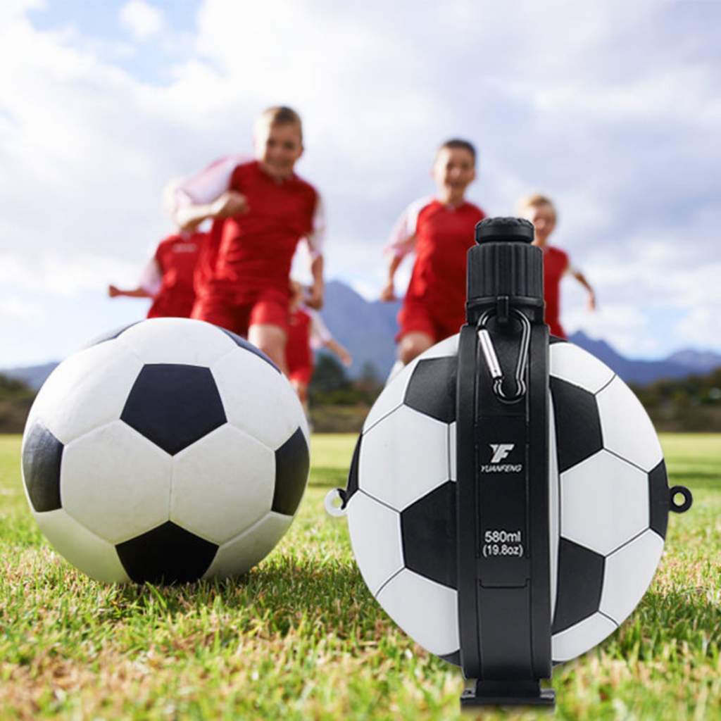 Soccer Ball Collapsible Silicone Water Bottle – 580ml BPA-Free