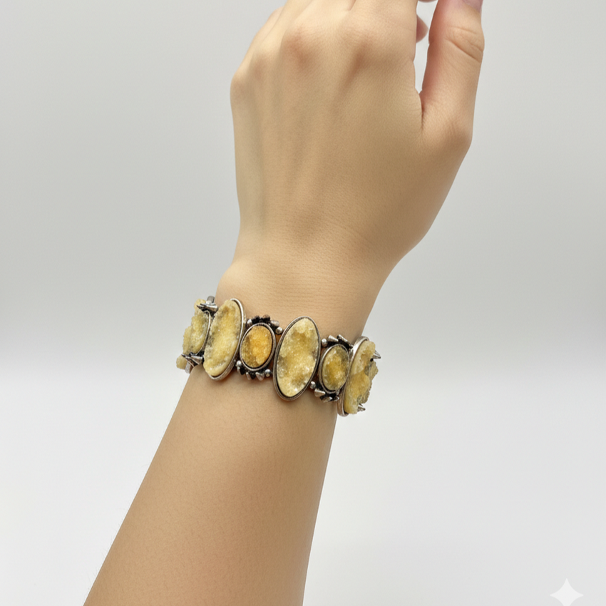 Stella Noir Artful Cuff