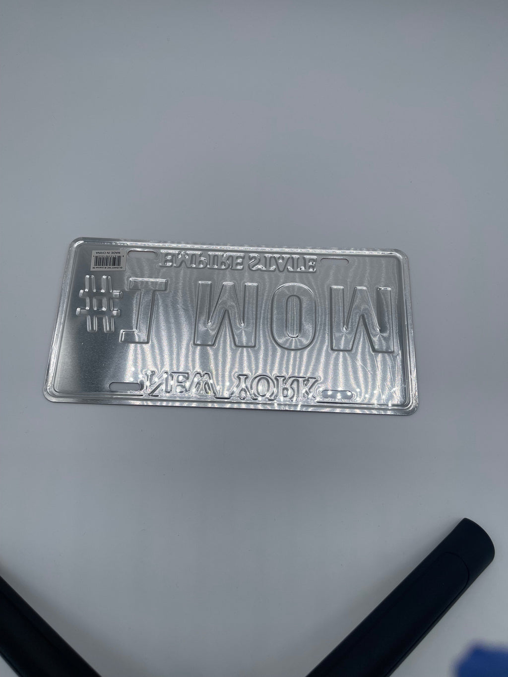 New York Souvenir License Plates – Durable Collectible "#1 MOM"