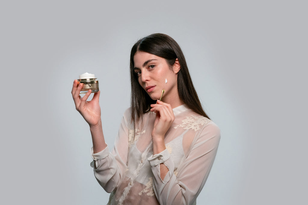 Pure Gold Rejuvenating Facial Cream