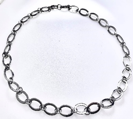 FASHION Polish Finish Oval Necklace 18"