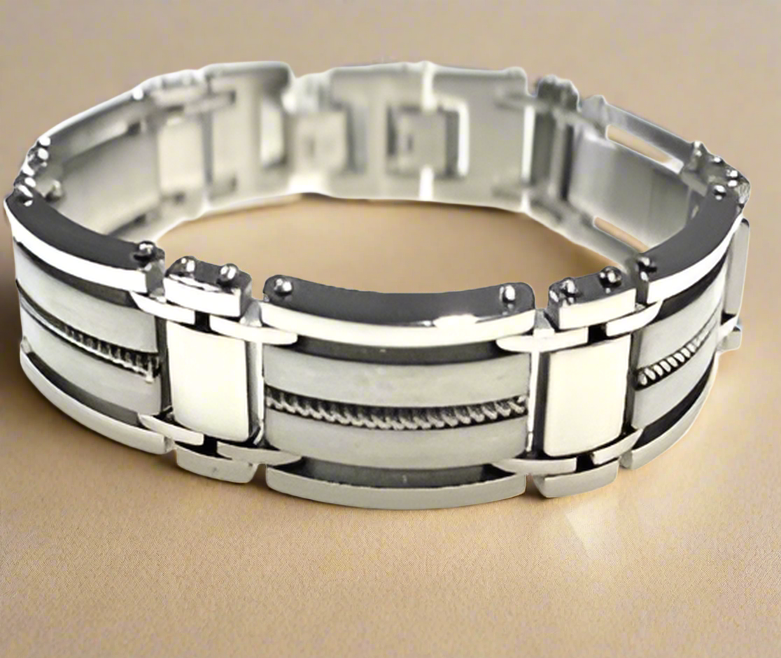 Fashion Wide Link Rope Twist Accent Bracelet 8.5"