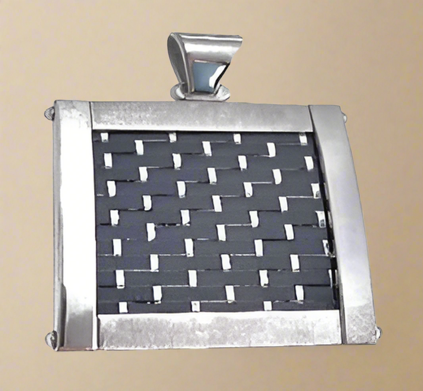 FASHION Silver and Black Patton Center Dog Tag Pendant 18"