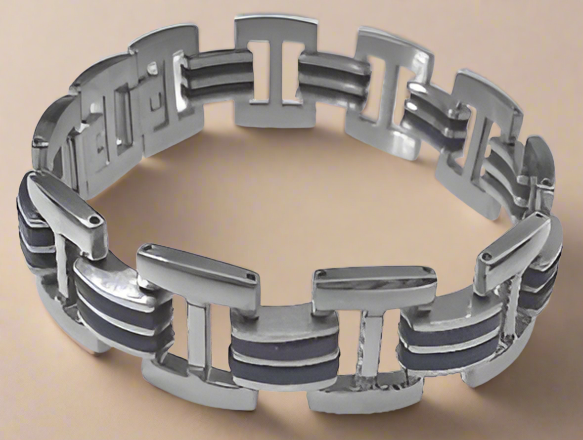 Fashion Black Rubber Accent Bracelet 8"