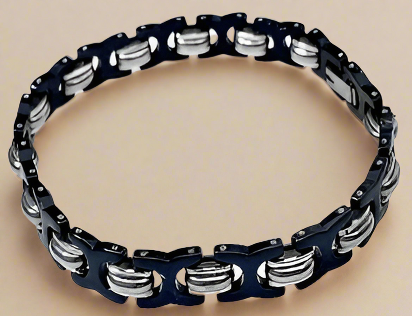 Fashion Black and Silver Plated Bracelet 8.5