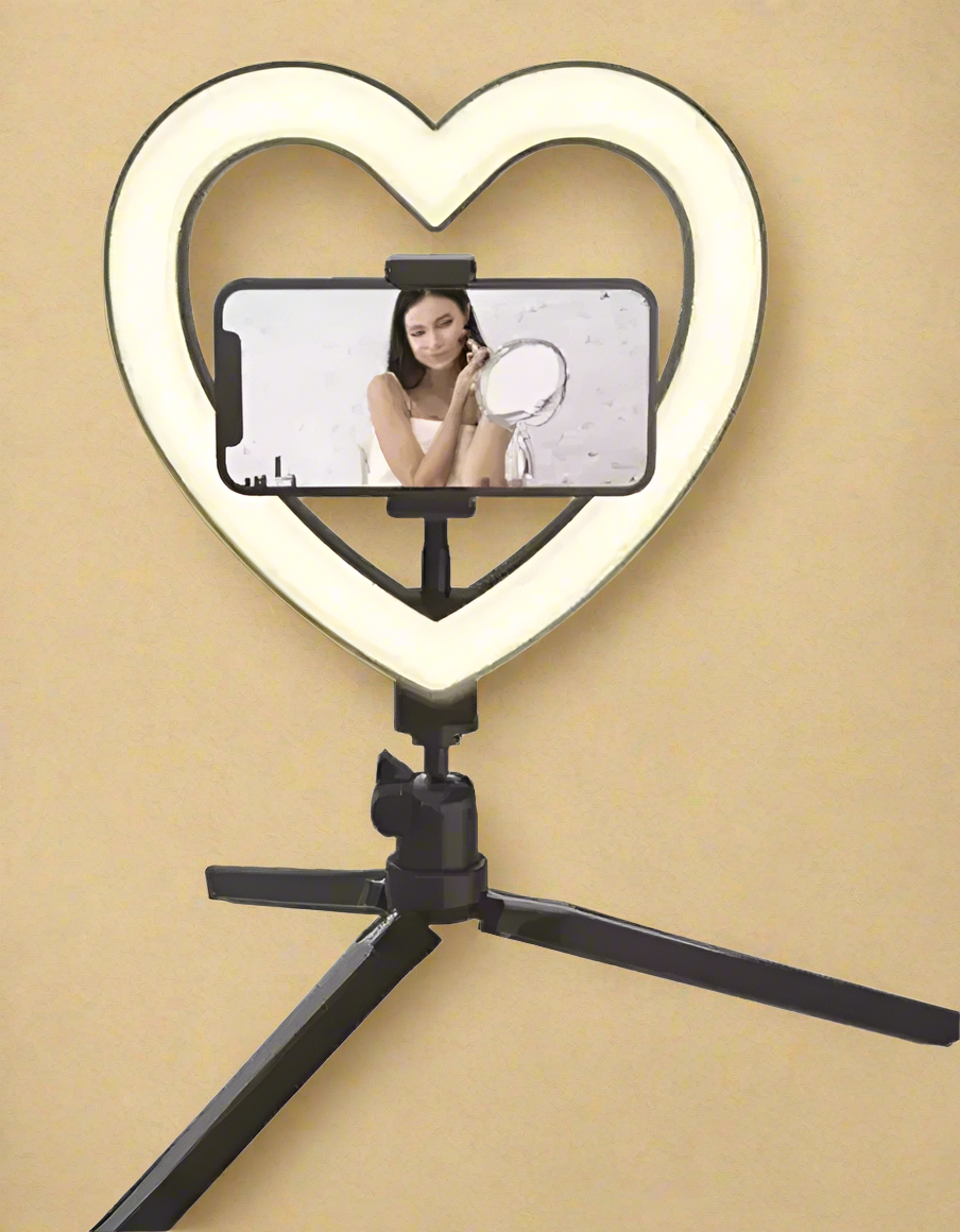 BROOKSTONE 8' INCH HEART RING LIGHT