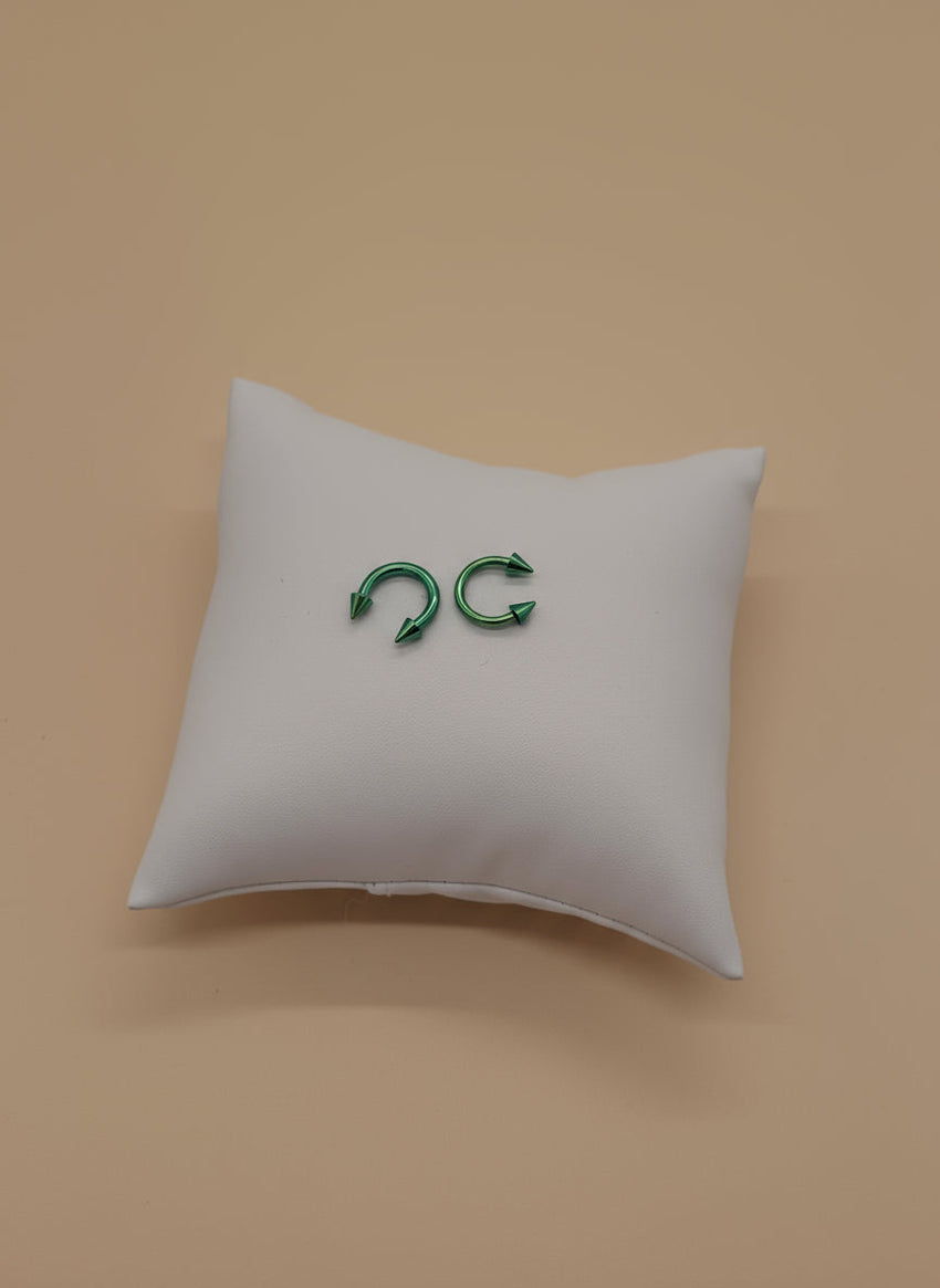 Green Chrome Horseshoe Piercing – Medium (5mm Cone)