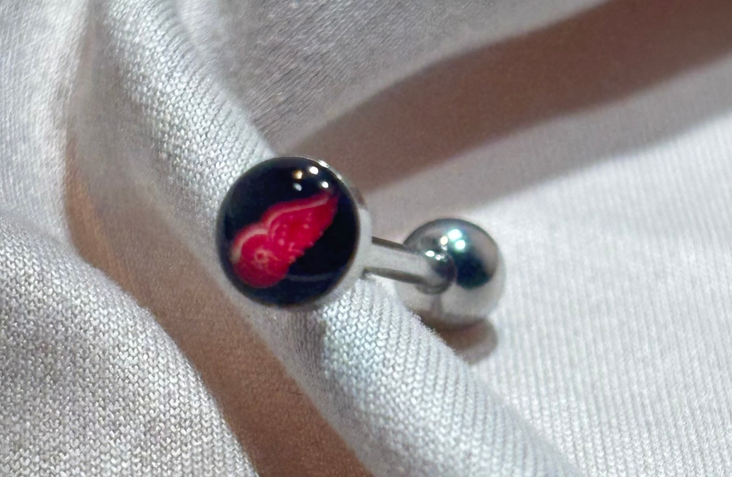 Detroit Red Wings NHL 3D Tongue Ring – Titanium Logo Barbell